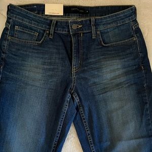 CALVIN KLEIN STRAIGHT-LEG JEANS FOR WOMEN